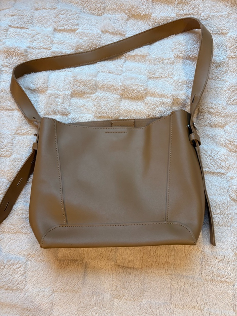 Minimalist Taupe Shoulder Bag for Women